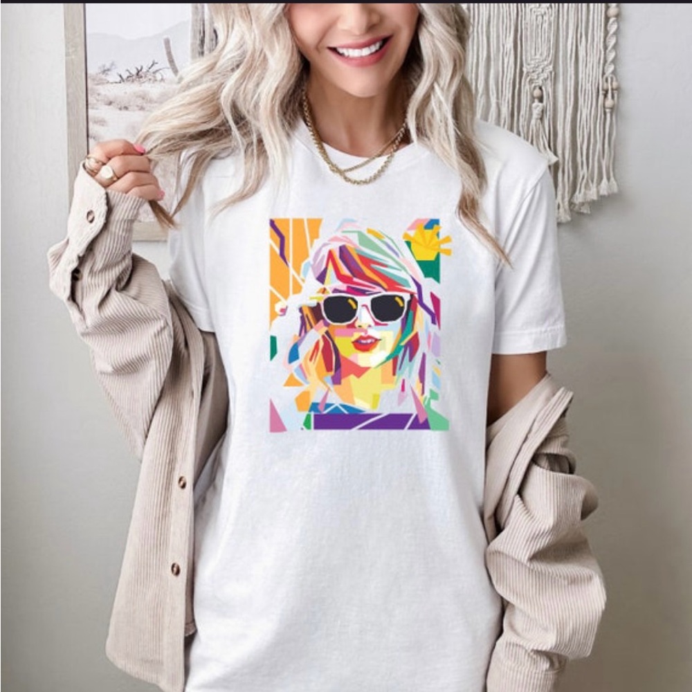 Heather Grey Taylor Swift Graphic Tee